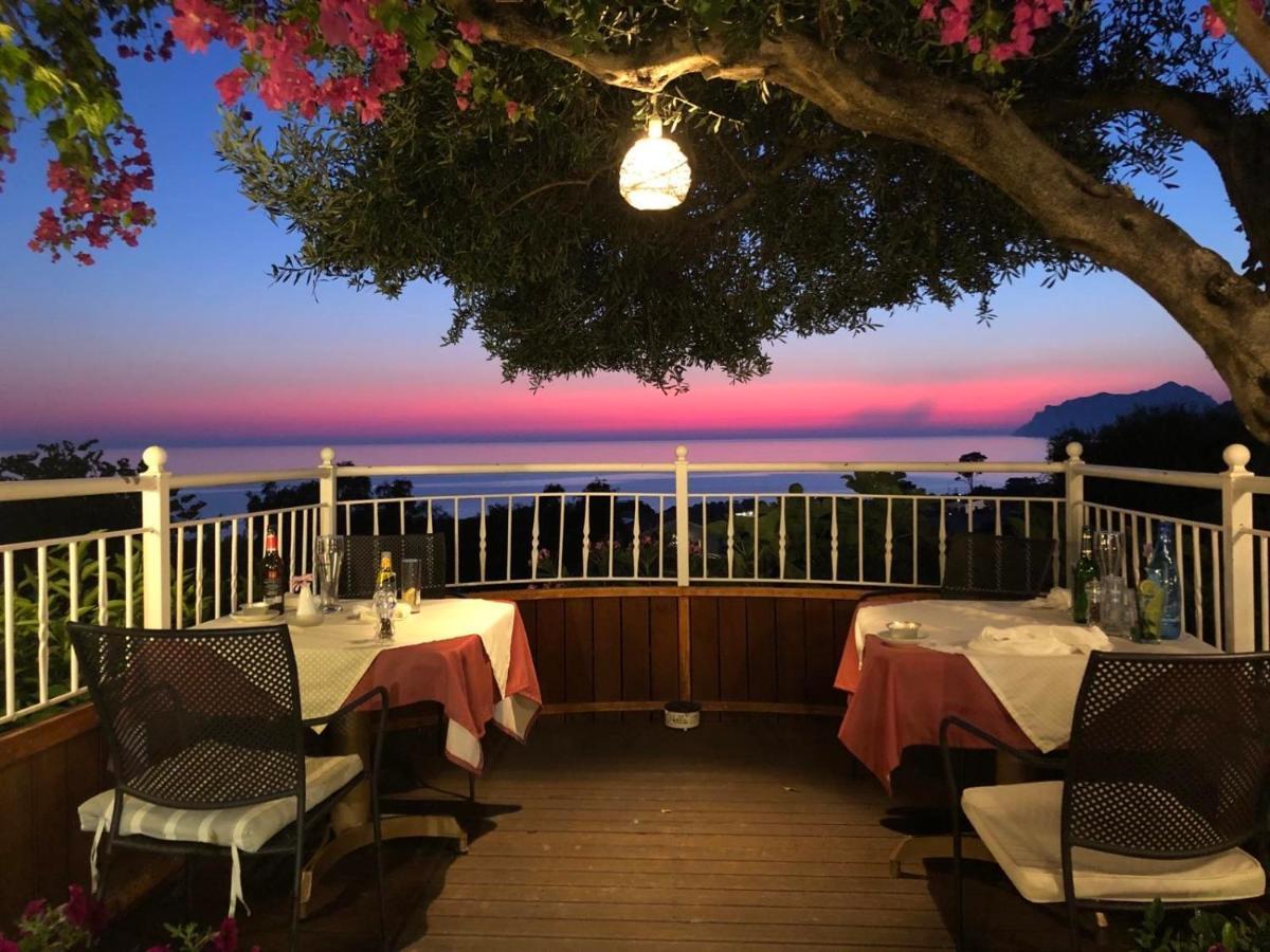 Ferienwohnung Agios Gordios Stevens On The Hill Exterior foto